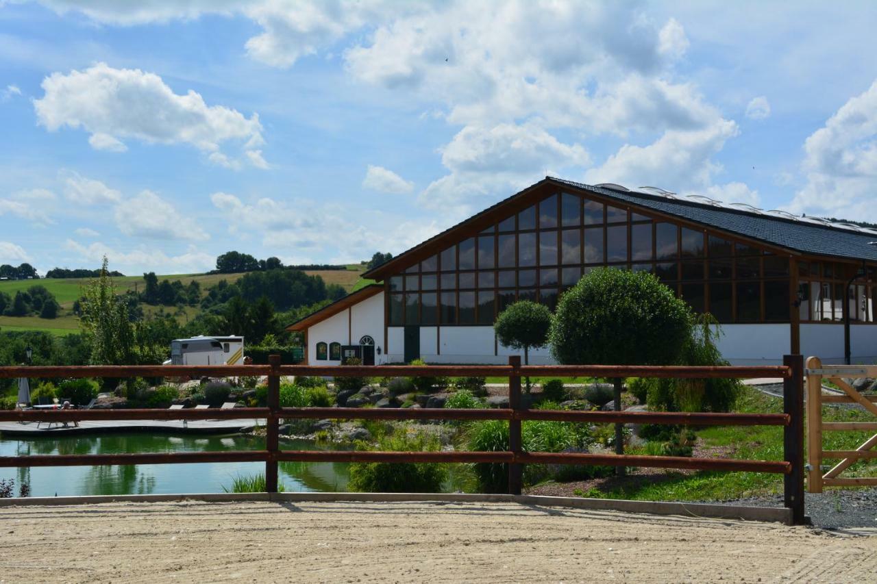 Reiterhof Und Pension Eichenhof Haiger Zewnętrze zdjęcie